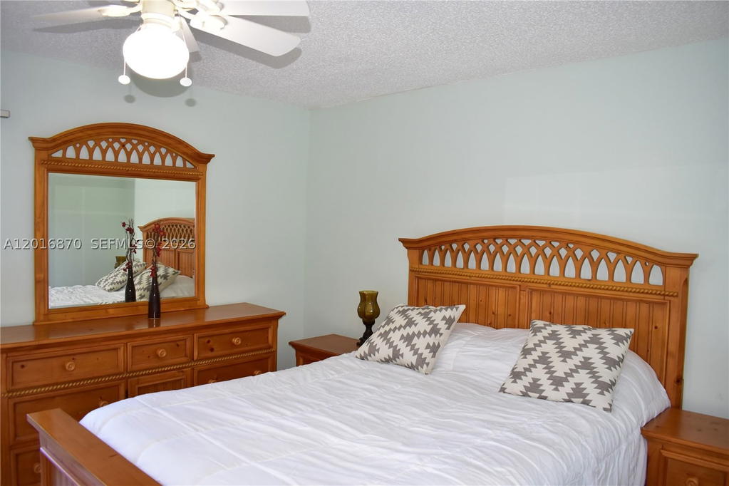 Real estate property located at 8851 Sunrise Lakes Blvd #207, Broward, Sunrise Lakes 76 Condo, Sunrise, FL