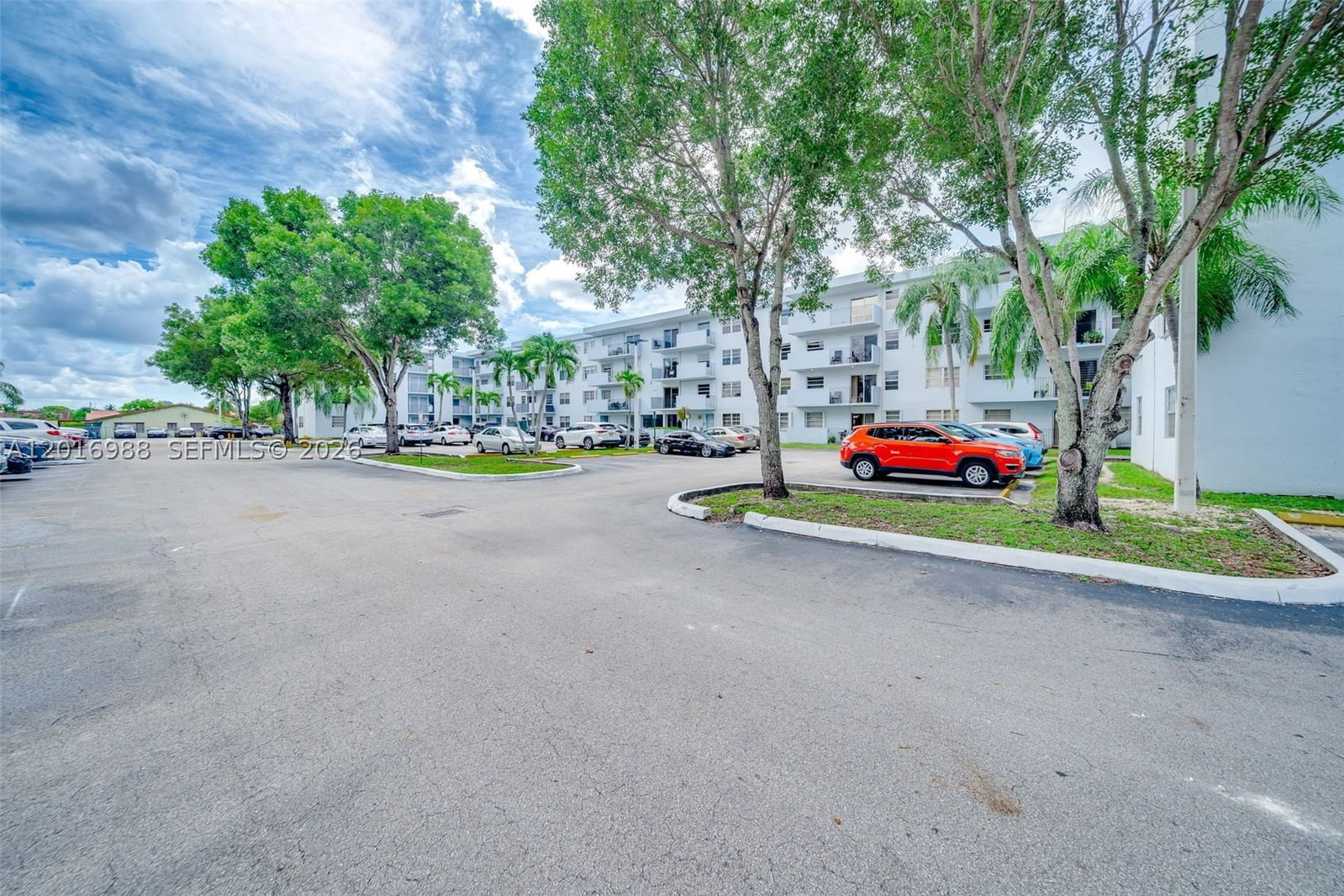 Real estate property located at , Miami-dade, Segovia Condo, Miami, FL