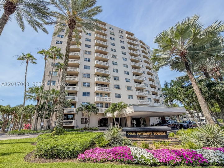 Real estate property located at 90 Edgewater Dr #114, Miami-dade, Gables Waterway Towers Co, Coral Gables, FL