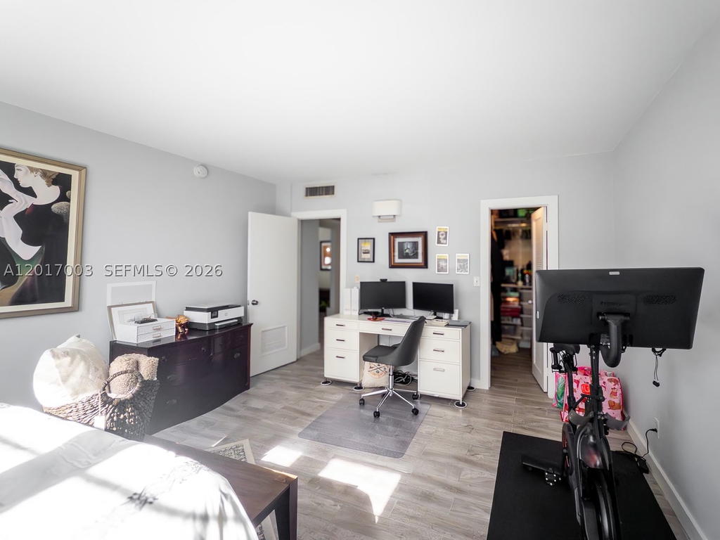 Real estate property located at 90 Edgewater Dr #114, Miami-dade, Gables Waterway Towers Co, Coral Gables, FL