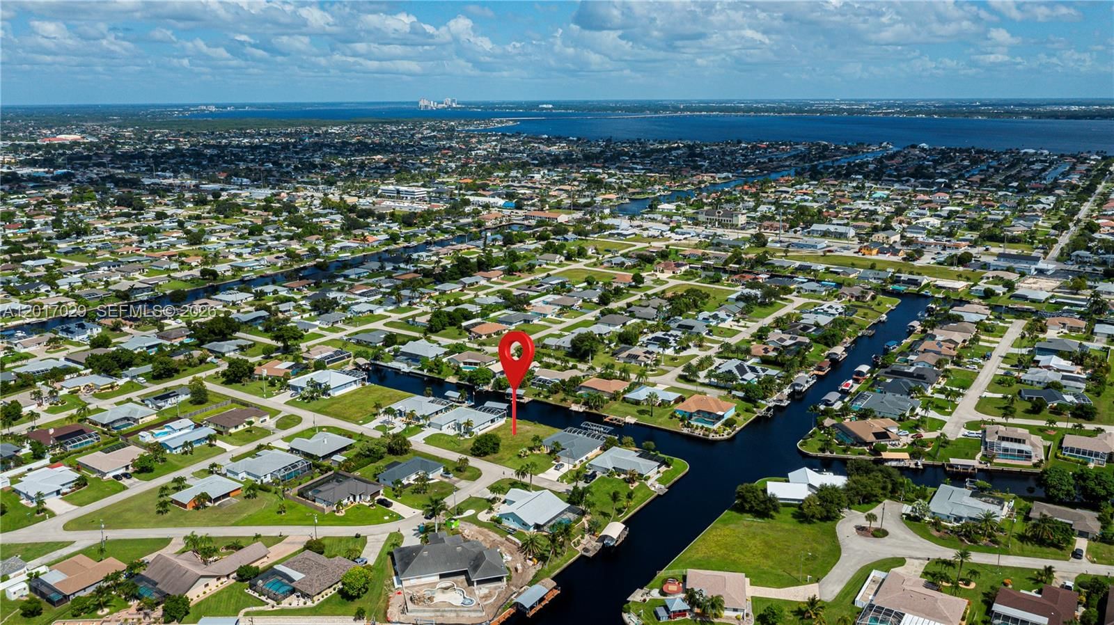 Real estate property located at 3725 SE 13th Ave, Lee, Cape Coral, Cape Coral, FL