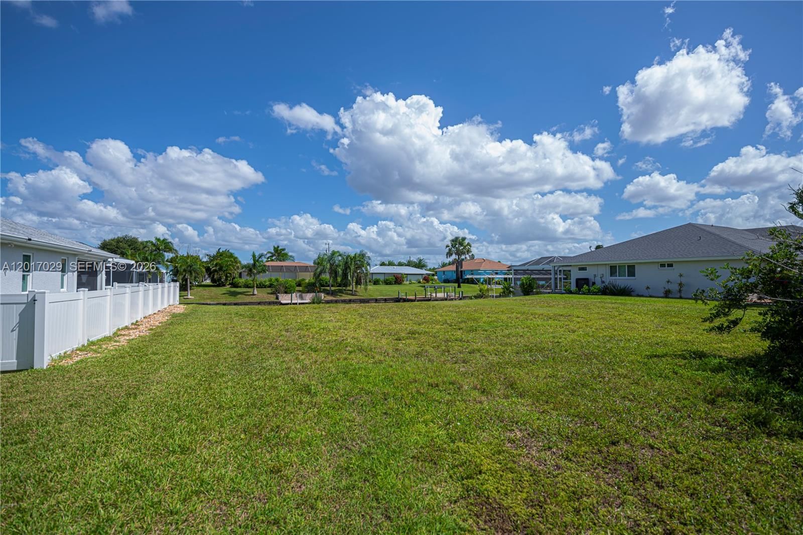 Real estate property located at 3725 SE 13th Ave, Lee, Cape Coral, Cape Coral, FL