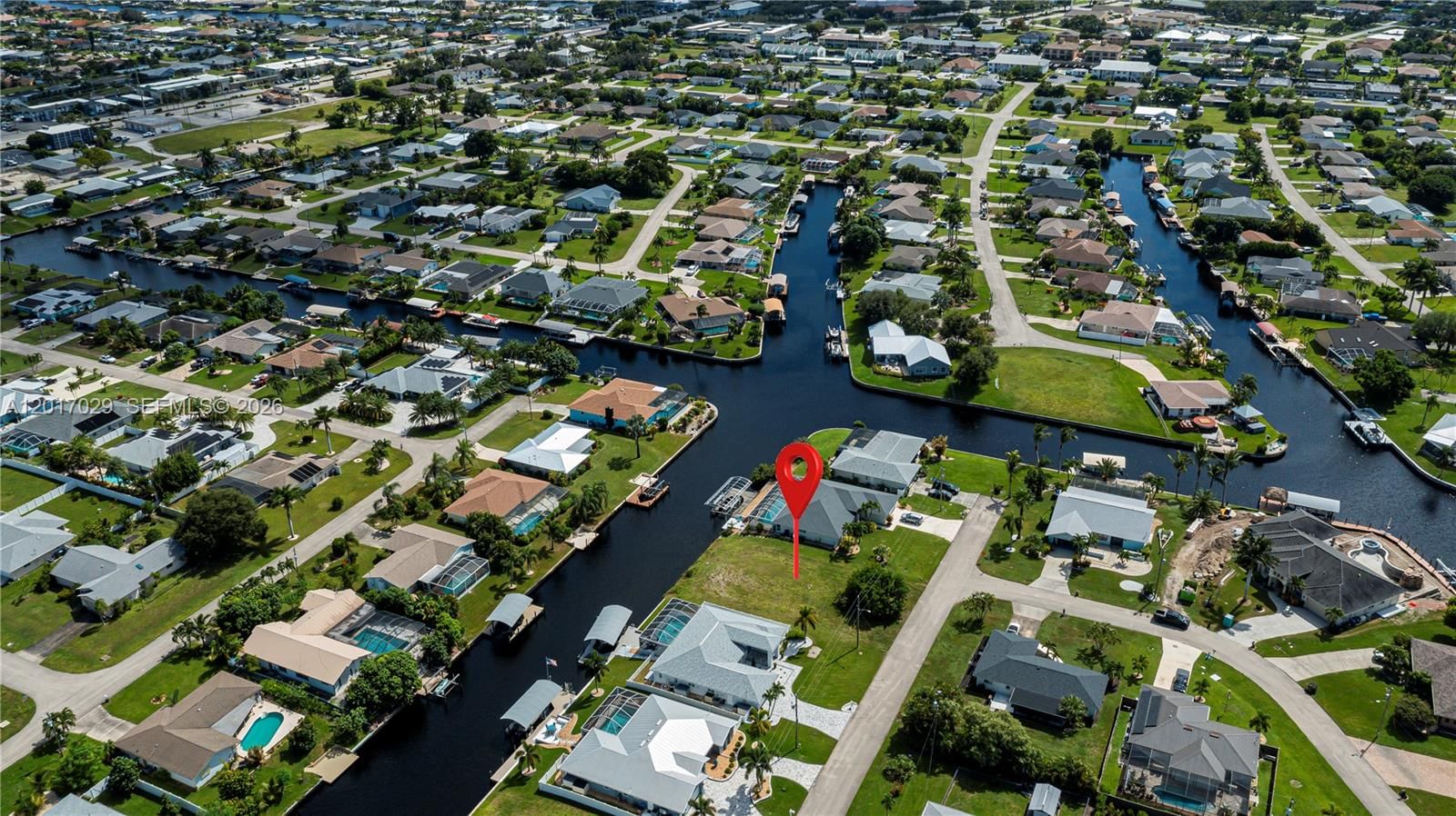 Real estate property located at 3725 SE 13th Ave, Lee, Cape Coral, Cape Coral, FL