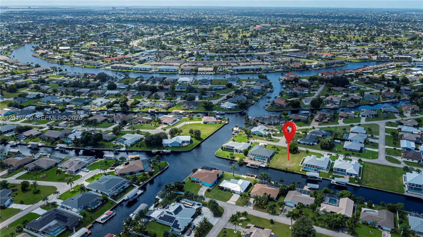 Real estate property located at 3725 SE 13th Ave, Lee, Cape Coral, Cape Coral, FL
