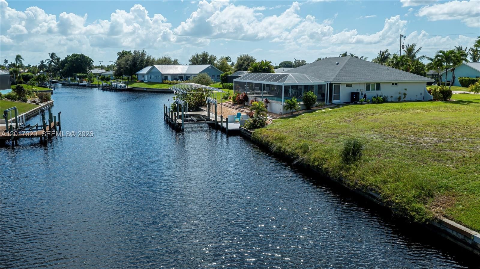 Real estate property located at 3725 SE 13th Ave, Lee, Cape Coral, Cape Coral, FL