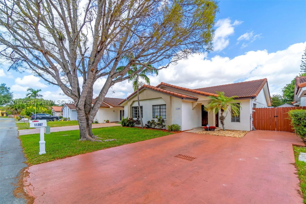 Real estate property located at 11307 74th Ter, Miami-dade, Sunset Mansions, Miami, FL