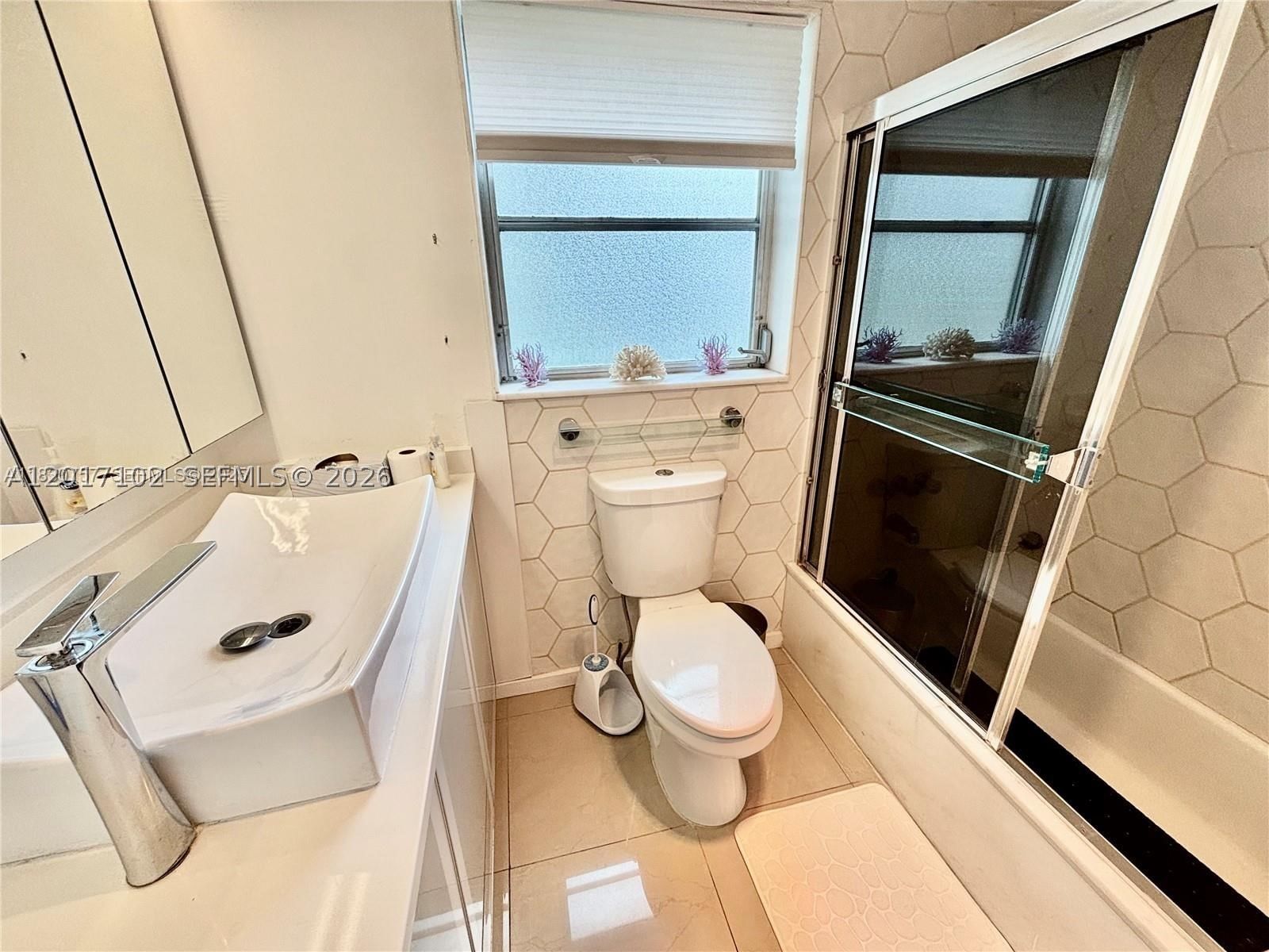 Real estate property located at 3051 Palm Aire Dr #201, Broward, No 34 Palm-aire Country C, Pompano Beach, FL