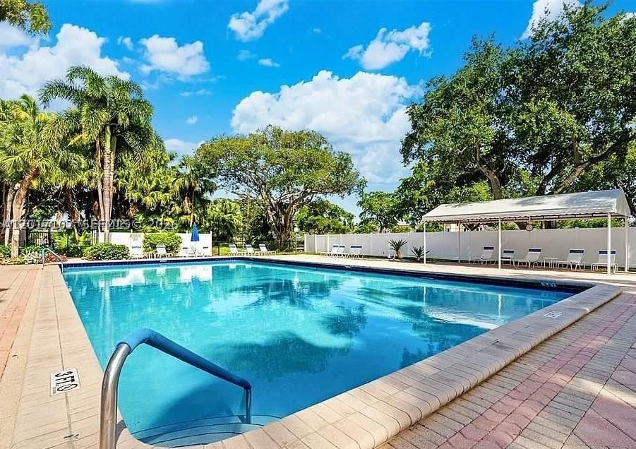 Real estate property located at 3051 Palm Aire Dr #201, Broward, No 34 Palm-aire Country C, Pompano Beach, FL
