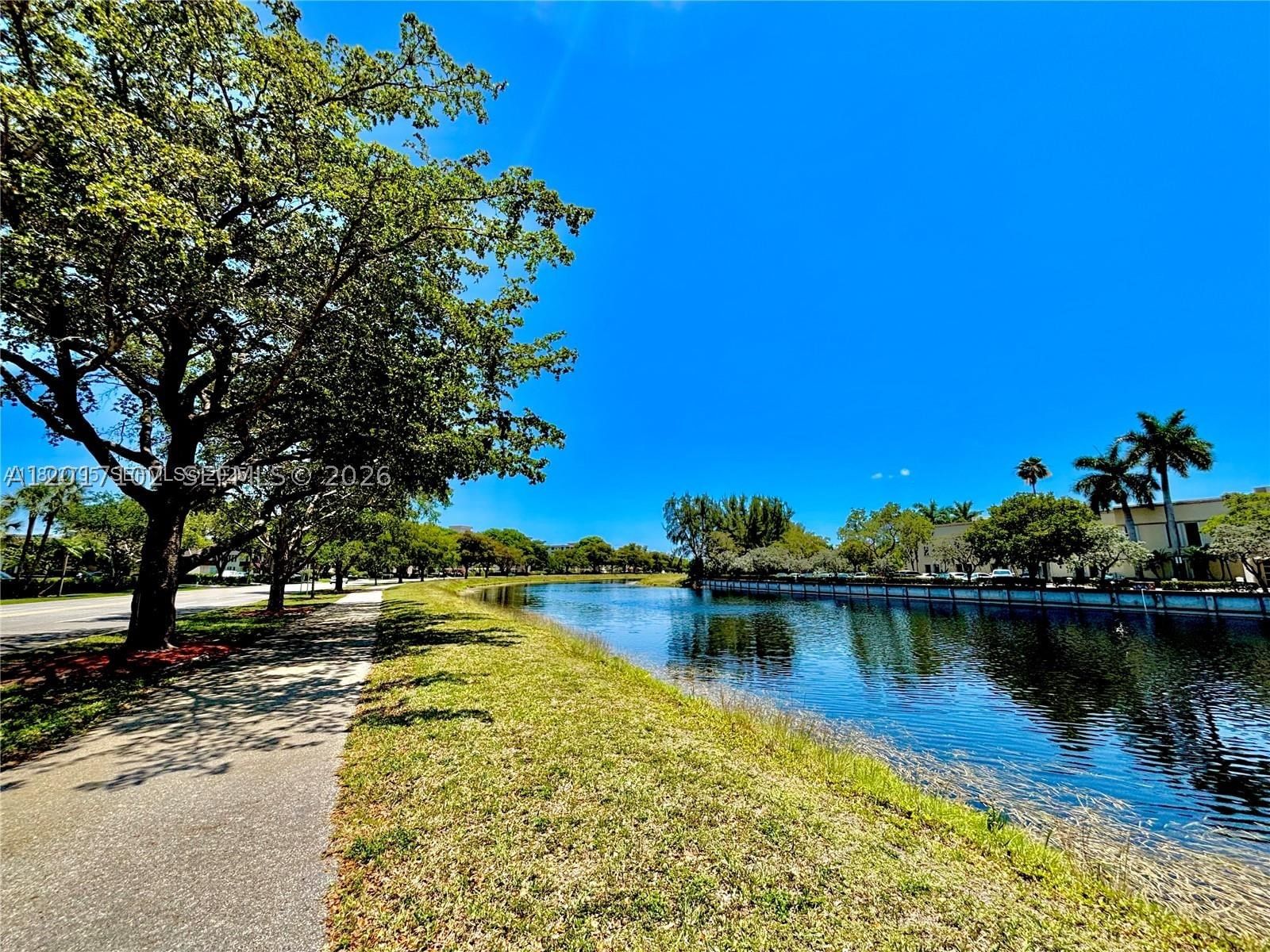 Real estate property located at 3051 Palm Aire Dr #201, Broward, No 34 Palm-aire Country C, Pompano Beach, FL