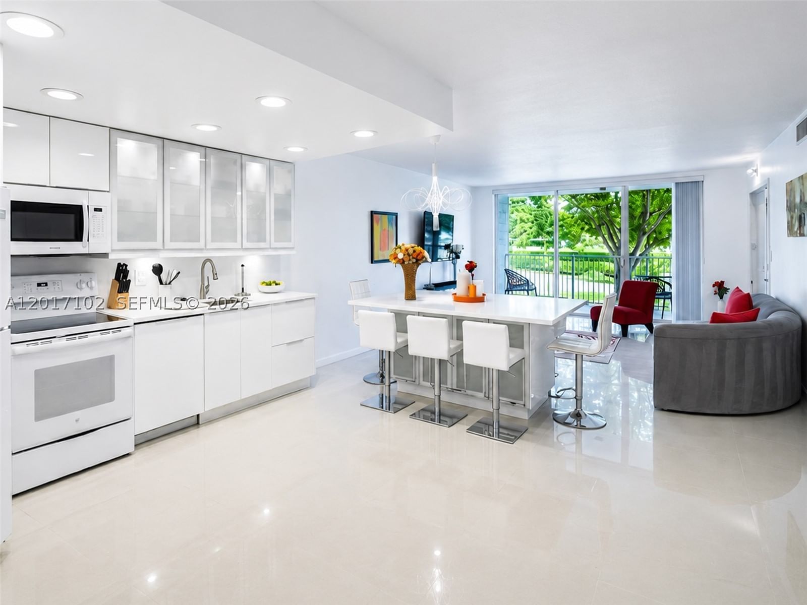 Real estate property located at 3051 Palm Aire Dr #201, Broward, No 34 Palm-aire Country C, Pompano Beach, FL