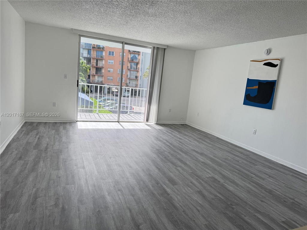 Real estate property located at 1470 125th Ter #205, Miami-dade, Three Horizons North Cond, North Miami, FL