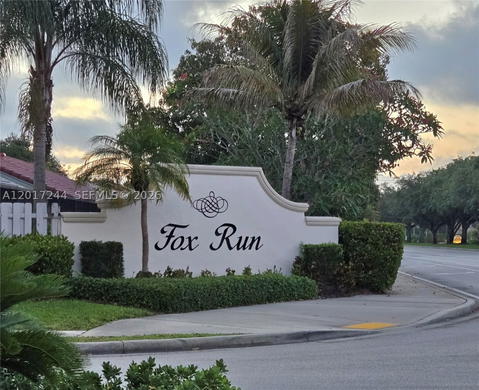 Real estate property located at 10940 18th Ct, Broward, Jacaranda Parcel 108, Plantation, FL
