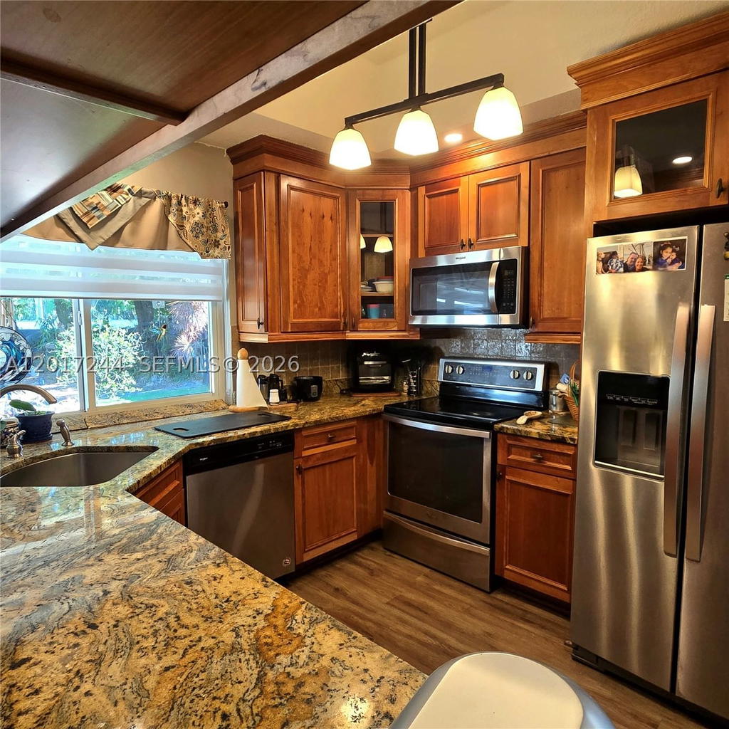 Real estate property located at 10940 18th Ct, Broward, Jacaranda Parcel 108, Plantation, FL