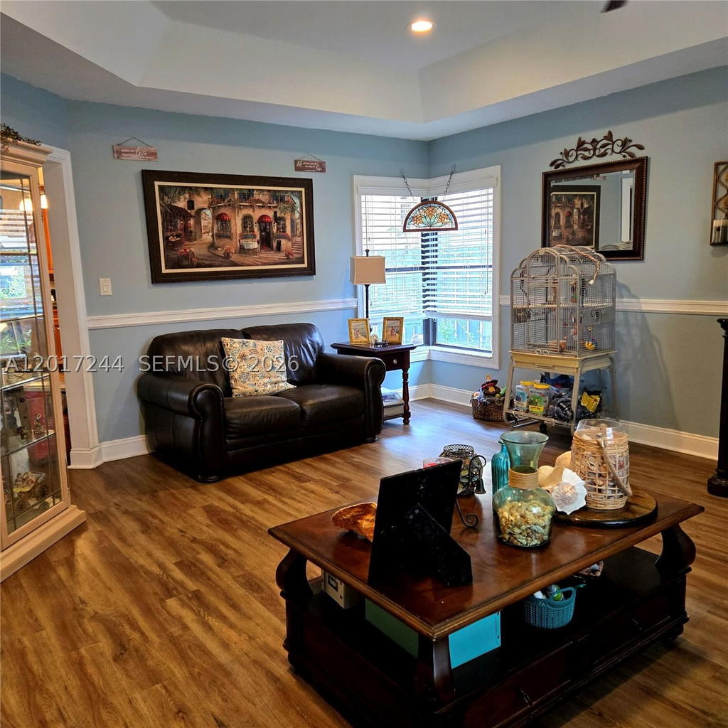 Real estate property located at 10940 18th Ct, Broward, Jacaranda Parcel 108, Plantation, FL