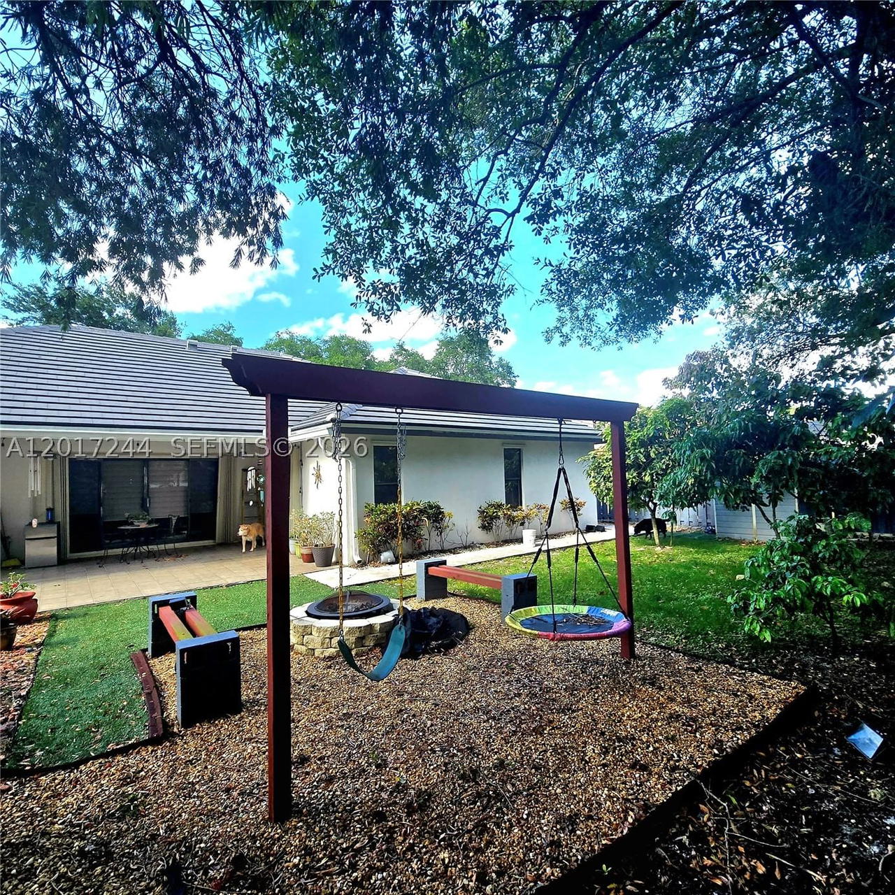 Real estate property located at 10940 18th Ct, Broward, Jacaranda Parcel 108, Plantation, FL
