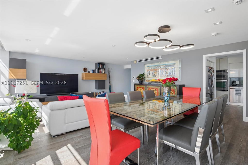 Real estate property located at 5660 Collins Ave #6C, Miami-dade, Fifty Six-sixty Collins A, Miami Beach, FL