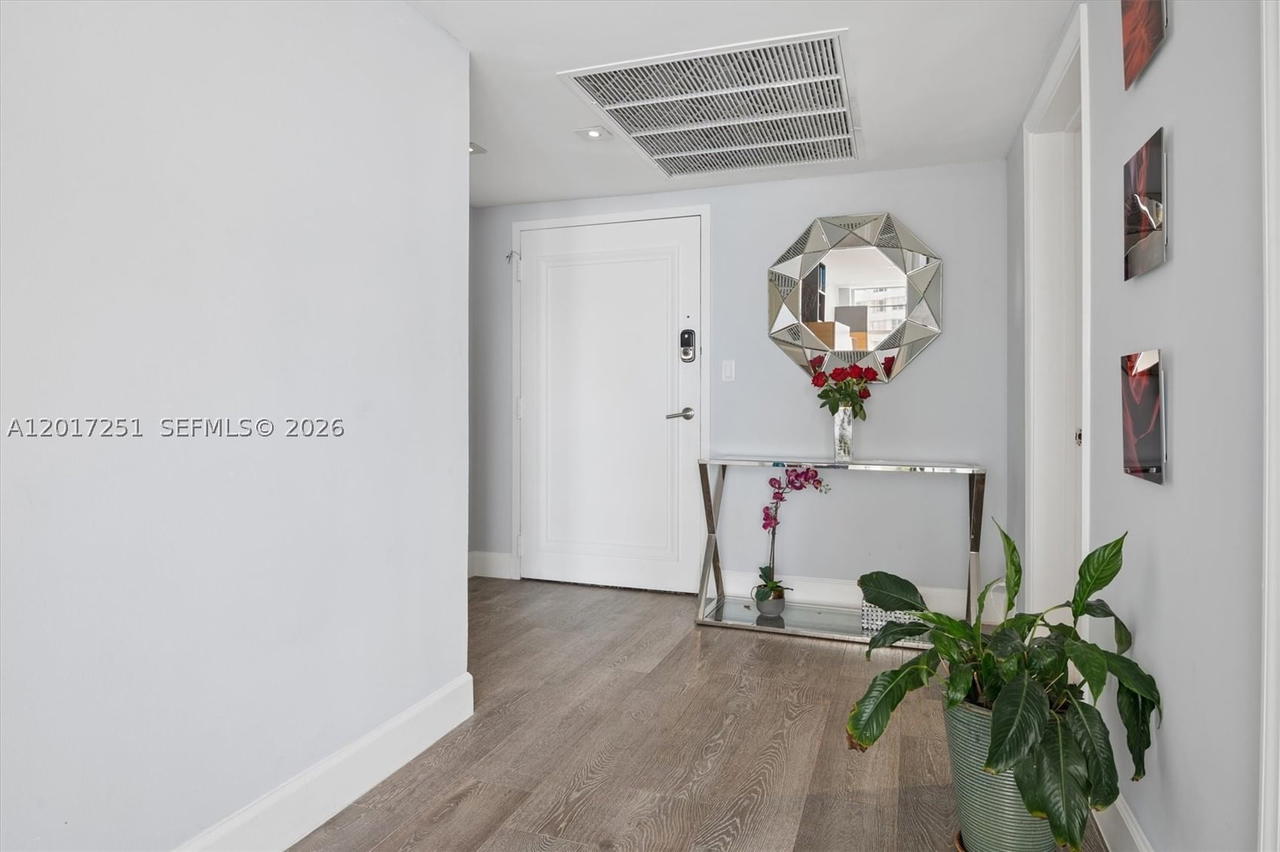 Real estate property located at 5660 Collins Ave #6C, Miami-dade, Fifty Six-sixty Collins A, Miami Beach, FL