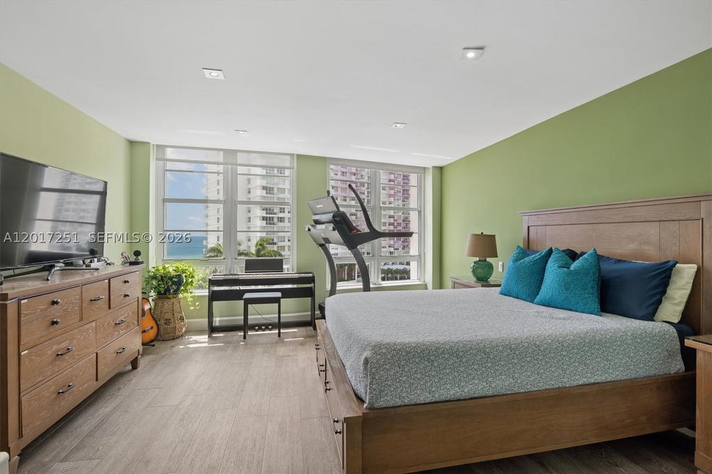 Real estate property located at 5660 Collins Ave #6C, Miami-dade, Fifty Six-sixty Collins A, Miami Beach, FL