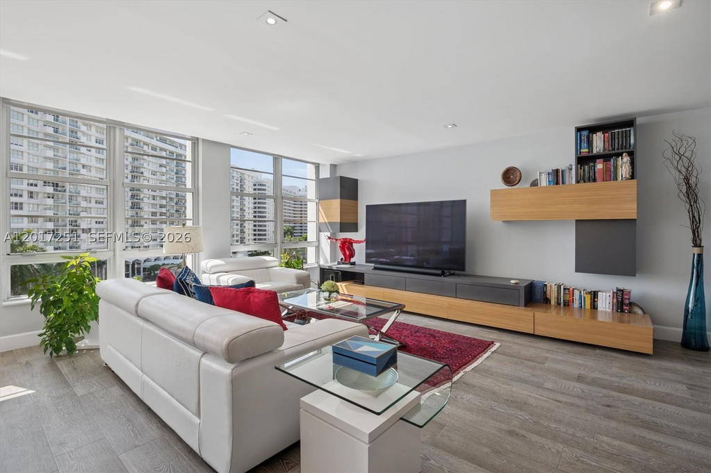 Real estate property located at 5660 Collins Ave #6C, Miami-dade, Fifty Six-sixty Collins A, Miami Beach, FL