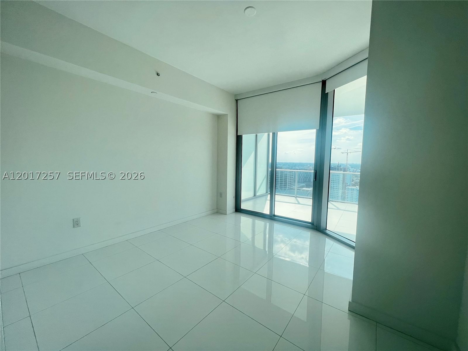 Real estate property located at 851 1st Av #2808, Miami-dade, Paramount Miami World Cent, Miami, FL