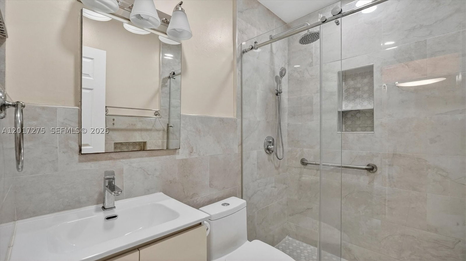 Real estate property located at 300 191st St #219, Miami-dade, Star Lake Estates No 2 Co, Miami, FL