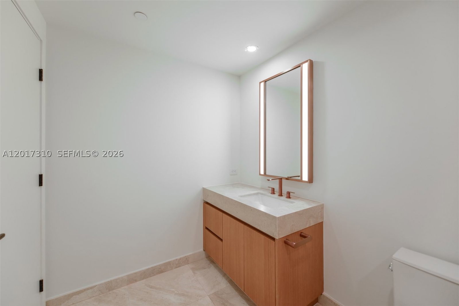 Real estate property located at 1177 Kane Concourse #204, Miami-dade, The Well, Bay Harbor Islands, FL