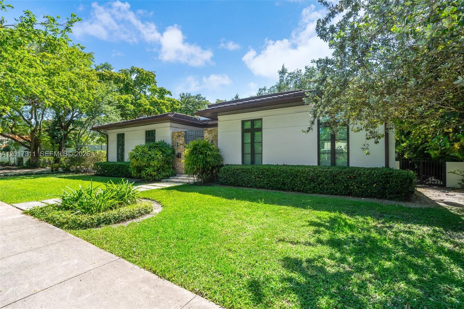 Real estate property located at 1010 Genoa St, Miami-dade, Coral Gables Granada Sec, Coral Gables, FL