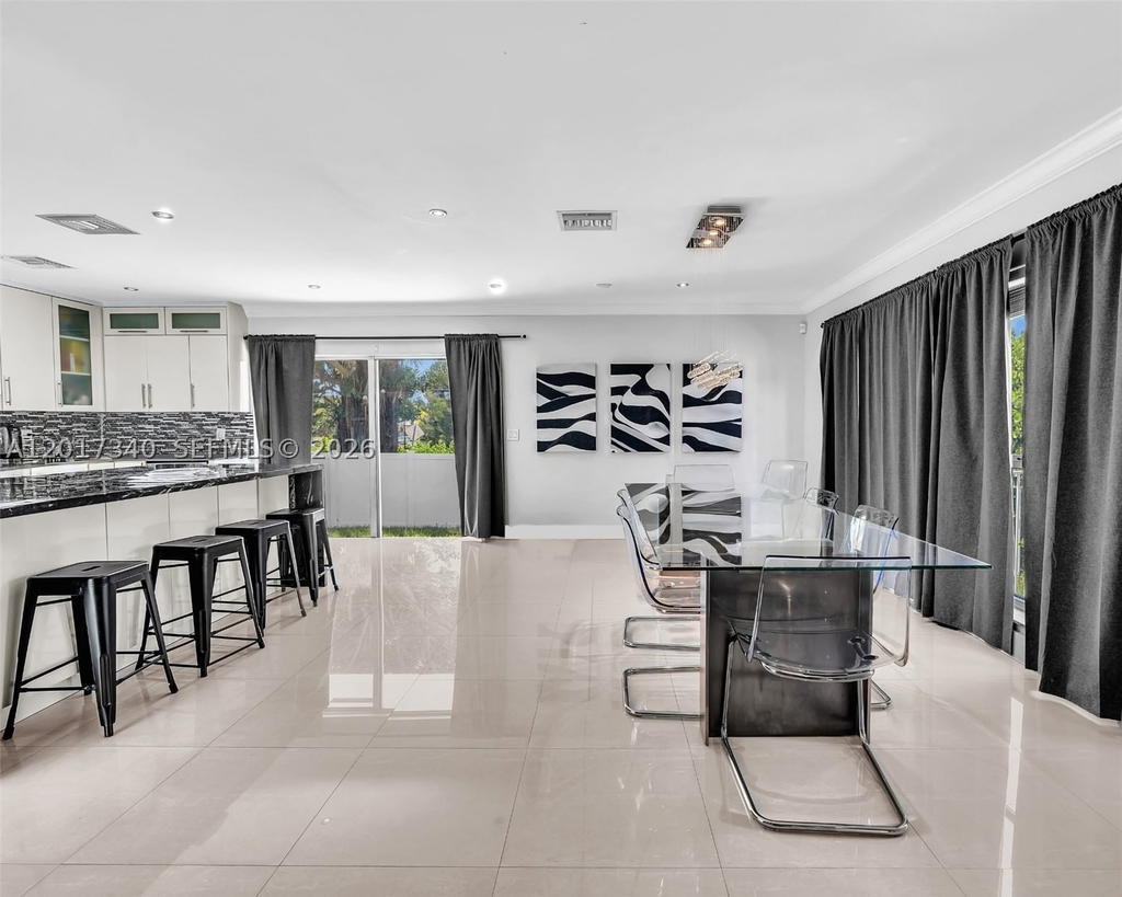 Real estate property located at 2001 122nd Rd, Miami-dade, San Souci Estates, North Miami, FL
