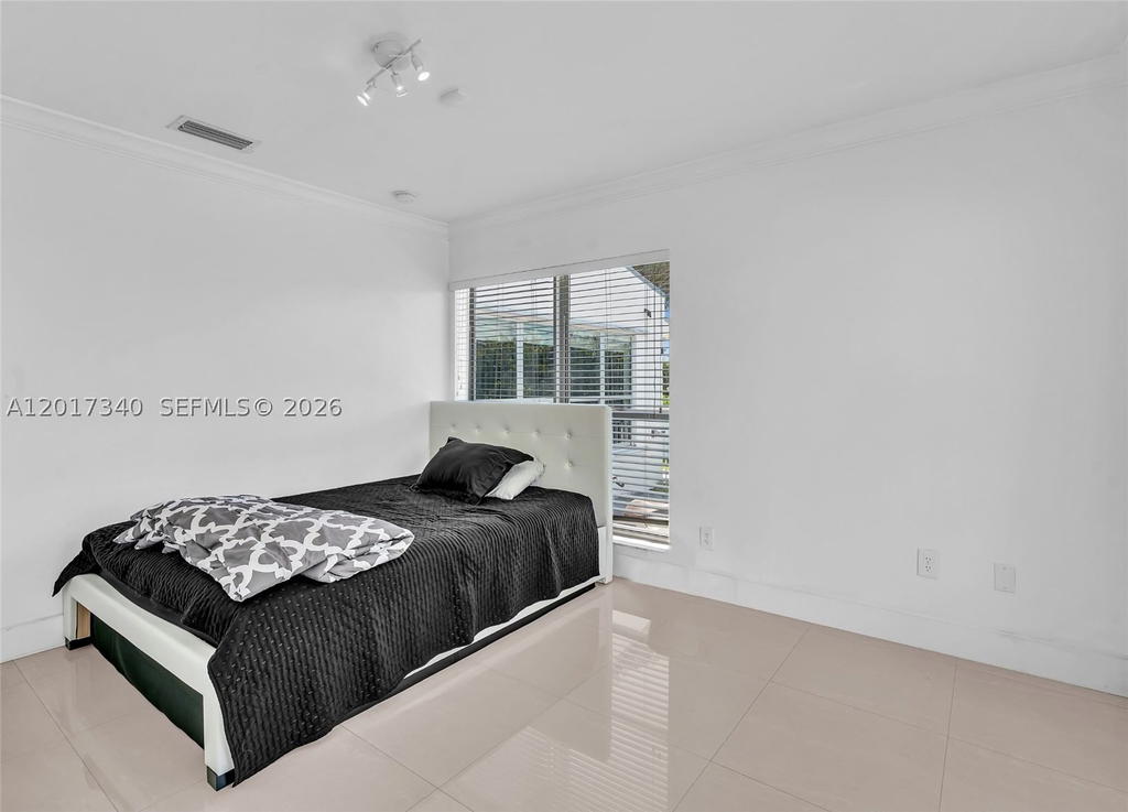 Real estate property located at 2001 122nd Rd, Miami-dade, San Souci Estates, North Miami, FL