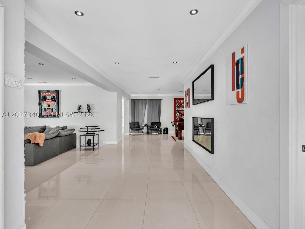 Real estate property located at 2001 122nd Rd, Miami-dade, San Souci Estates, North Miami, FL