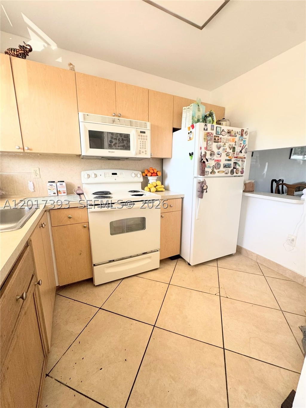 Real estate property located at 8130 Sunrise Lakes Blvd #202, Broward, Sunrise Lakes 59 Condo, Sunrise, FL
