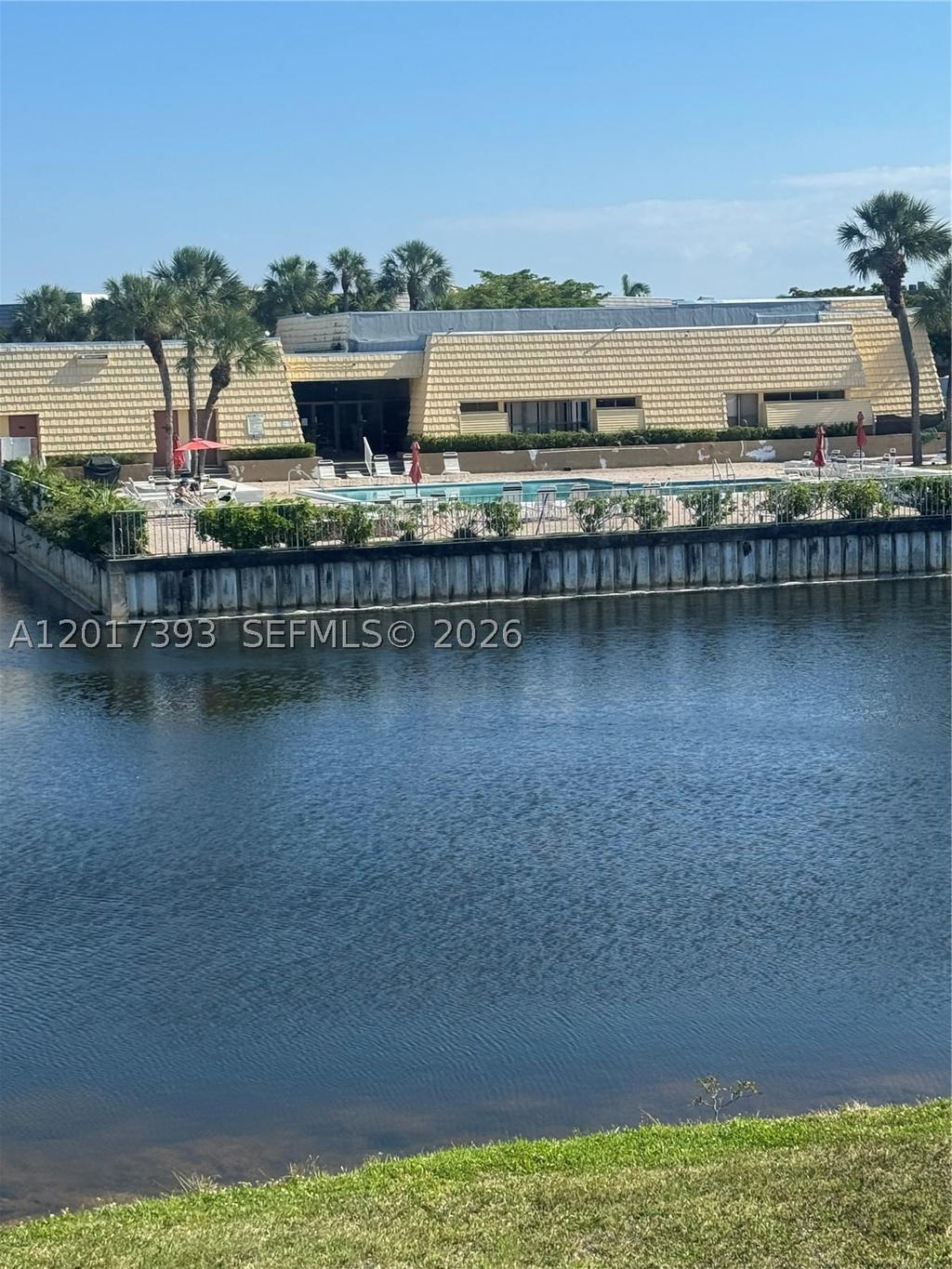 Real estate property located at 8130 Sunrise Lakes Blvd #202, Broward, Sunrise Lakes 59 Condo, Sunrise, FL
