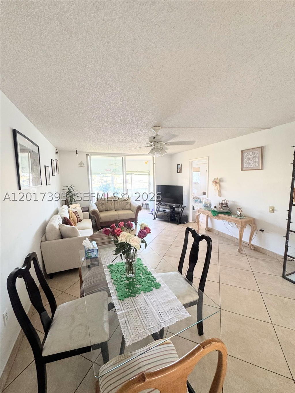 Real estate property located at 8130 Sunrise Lakes Blvd #202, Broward, Sunrise Lakes 59 Condo, Sunrise, FL