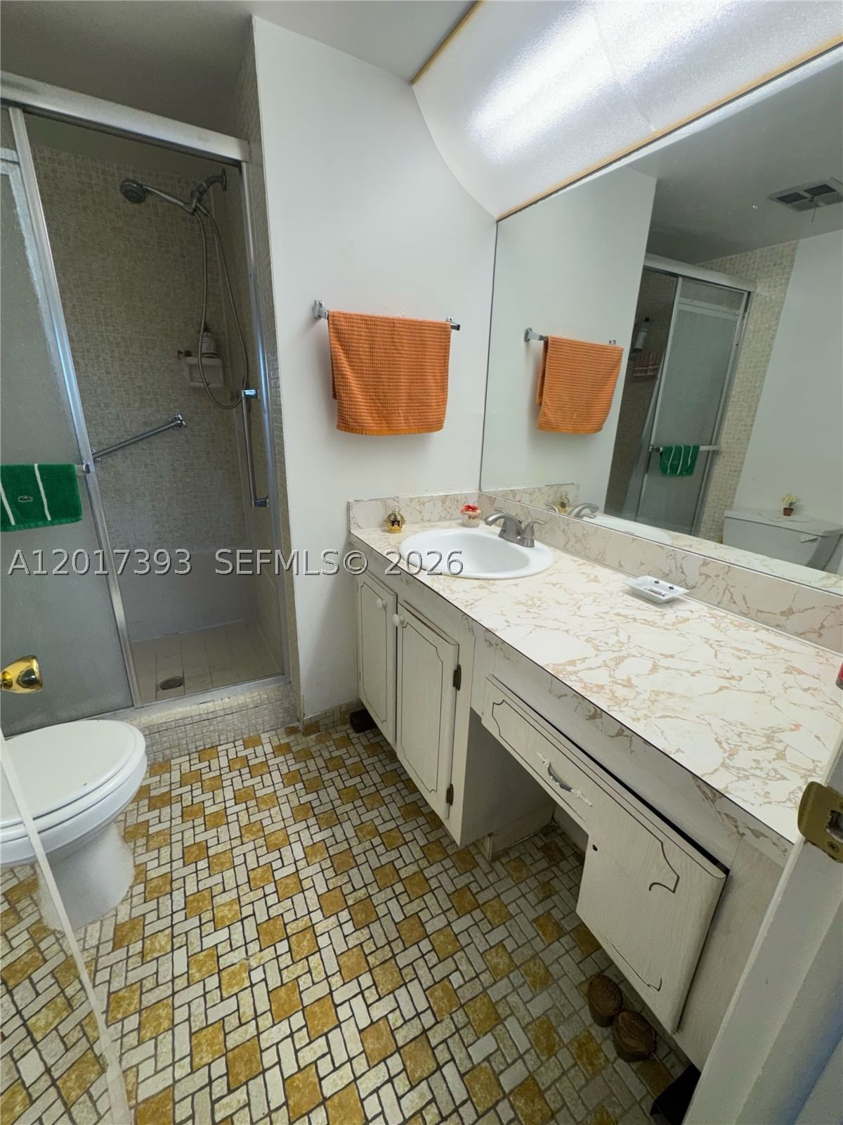Real estate property located at 8130 Sunrise Lakes Blvd #202, Broward, Sunrise Lakes 59 Condo, Sunrise, FL