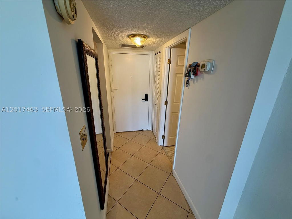 Real estate property located at 3800 Ocean Dr #1208, Broward, Hallmark Of Hollywood Con, Hollywood, FL