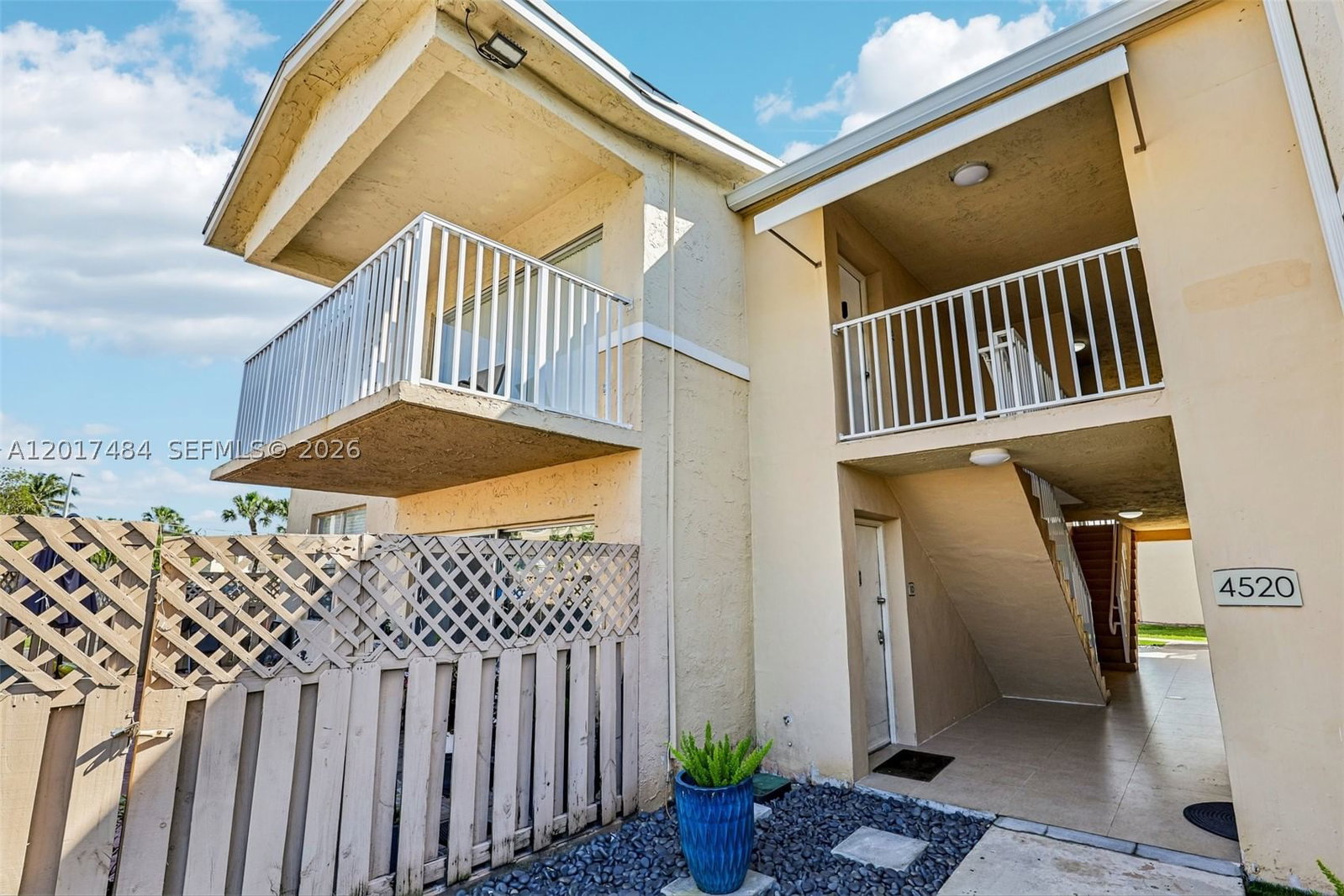 Real estate property located at 4520 79th Ave #2D, Miami-dade, Doral Gardens Condo, Doral, FL