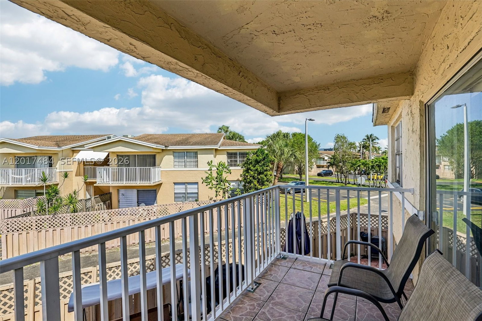 Real estate property located at 4520 79th Ave #2D, Miami-dade, Doral Gardens Condo, Doral, FL
