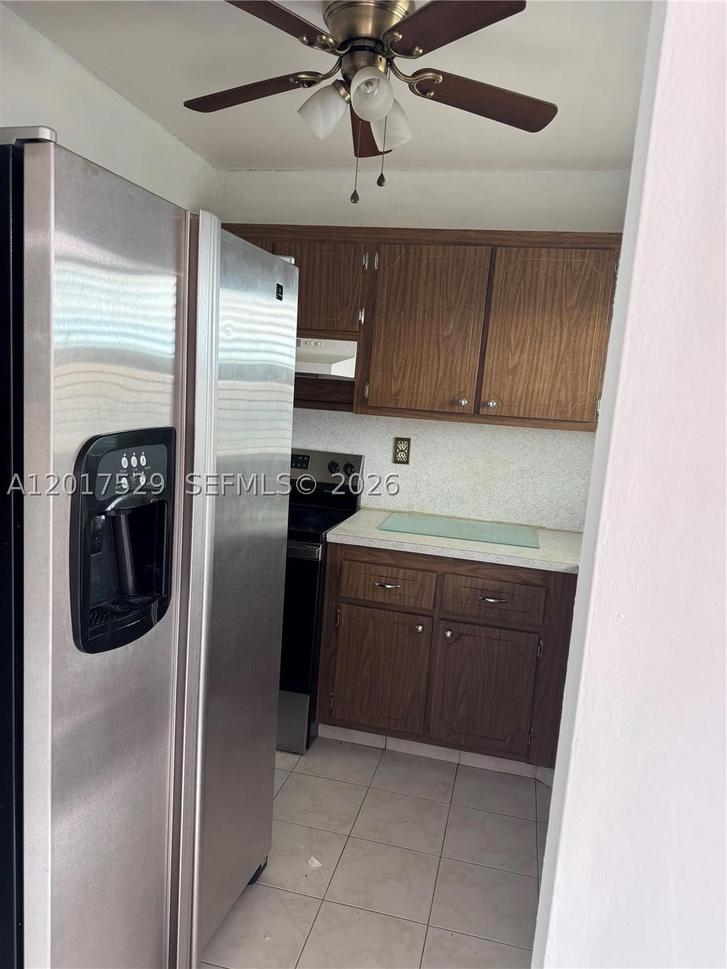 Real estate property located at 9041 Sunrise Lakes Blvd #303, Broward, Sunrise Lakes 90 Condo, Sunrise, FL