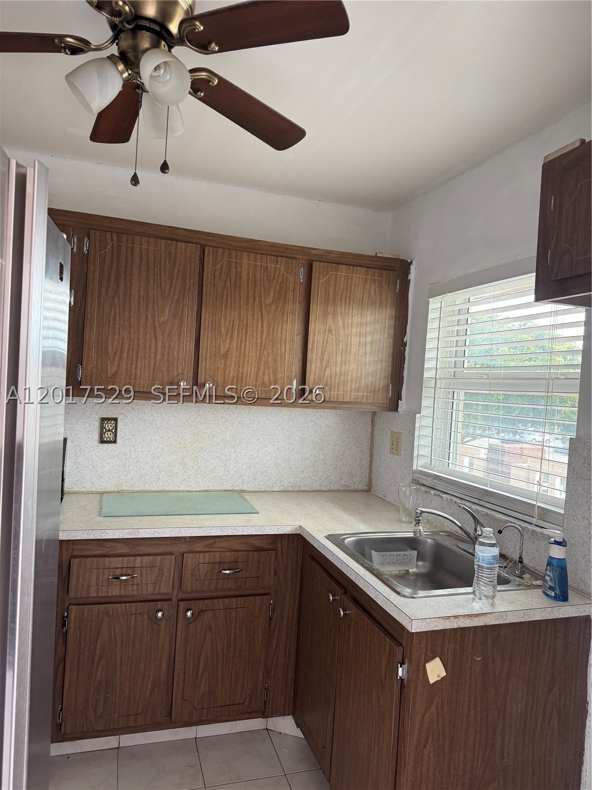 Real estate property located at 9041 Sunrise Lakes Blvd #303, Broward, Sunrise Lakes 90 Condo, Sunrise, FL