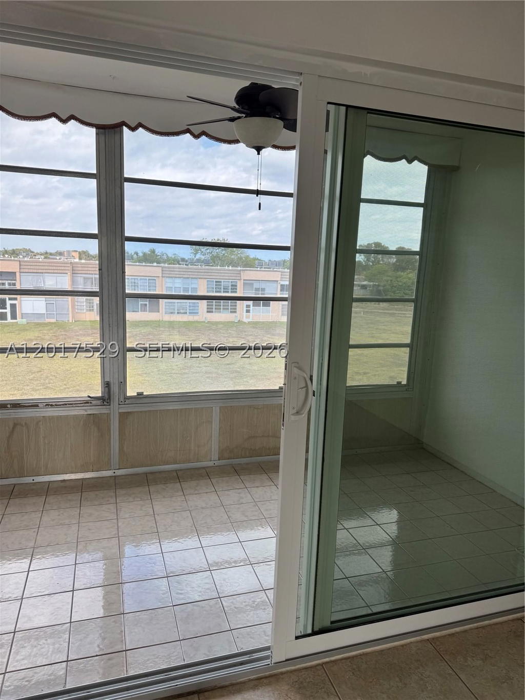 Real estate property located at 9041 Sunrise Lakes Blvd #303, Broward, Sunrise Lakes 90 Condo, Sunrise, FL