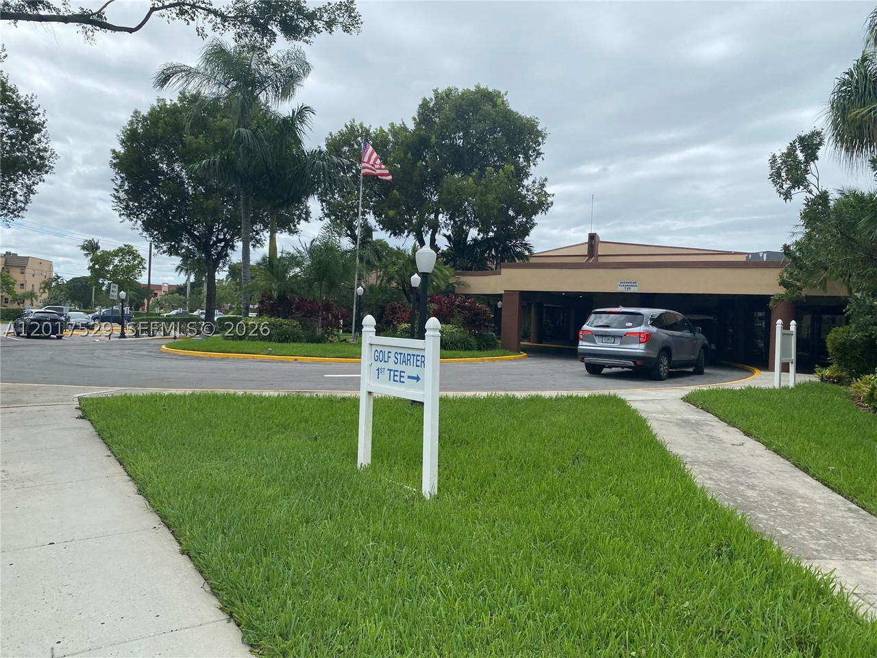 Real estate property located at 9041 Sunrise Lakes Blvd #303, Broward, Sunrise Lakes 90 Condo, Sunrise, FL