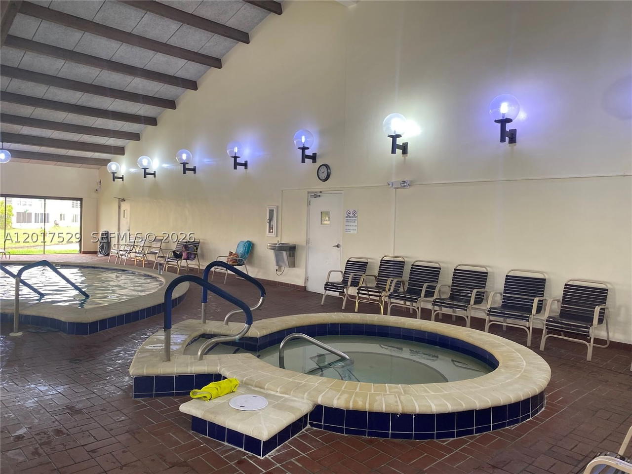 Real estate property located at 9041 Sunrise Lakes Blvd #303, Broward, Sunrise Lakes 90 Condo, Sunrise, FL