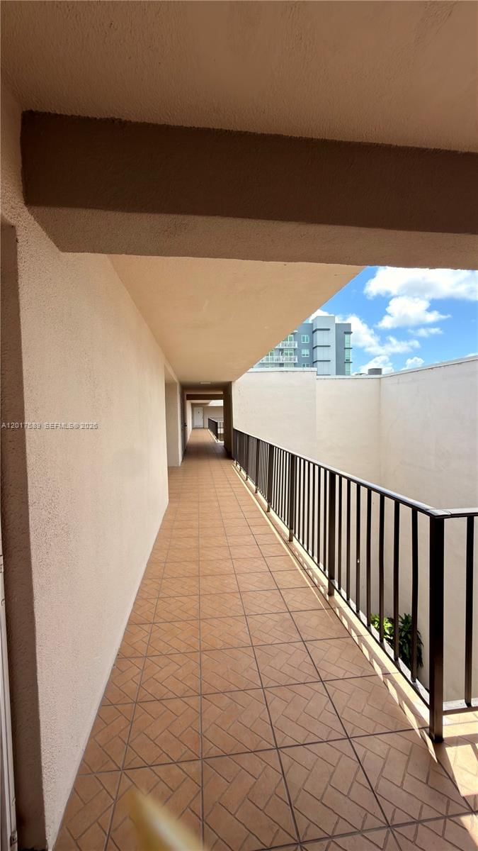 Real estate property located at 5501 7th St E412, Miami-dade, El Lago Condo, Miami, FL