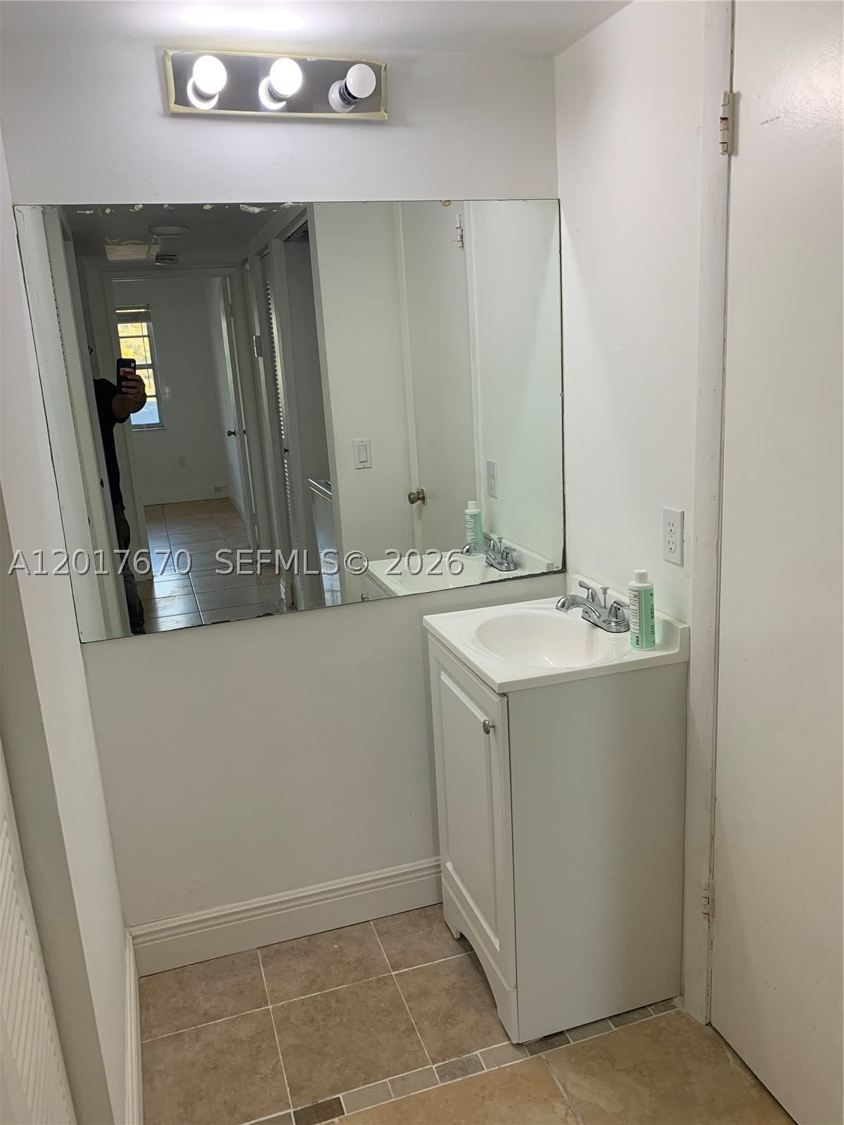 Real estate property located at 1221 122nd Ave #207, Miami-dade, Segovia Condo, Miami, FL