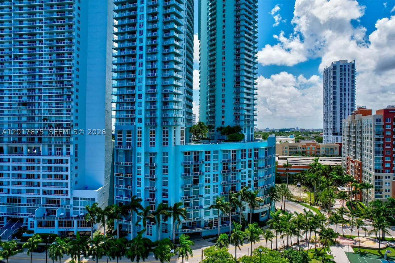 Real estate property located at 1900 Bayshore Dr #4606, Miami-dade, Quantum On The Bay Condo, Miami, FL