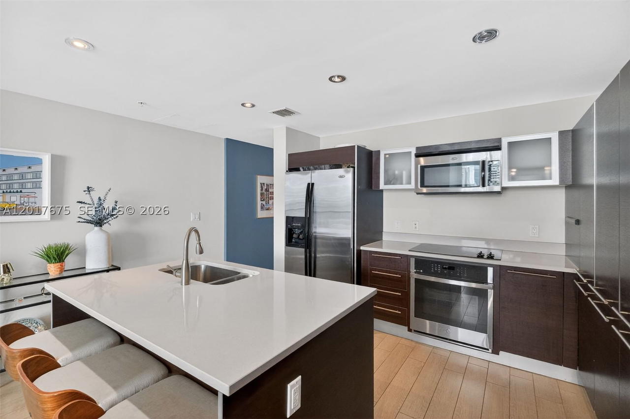 Real estate property located at 1900 Bayshore Dr #4606, Miami-dade, Quantum On The Bay Condo, Miami, FL