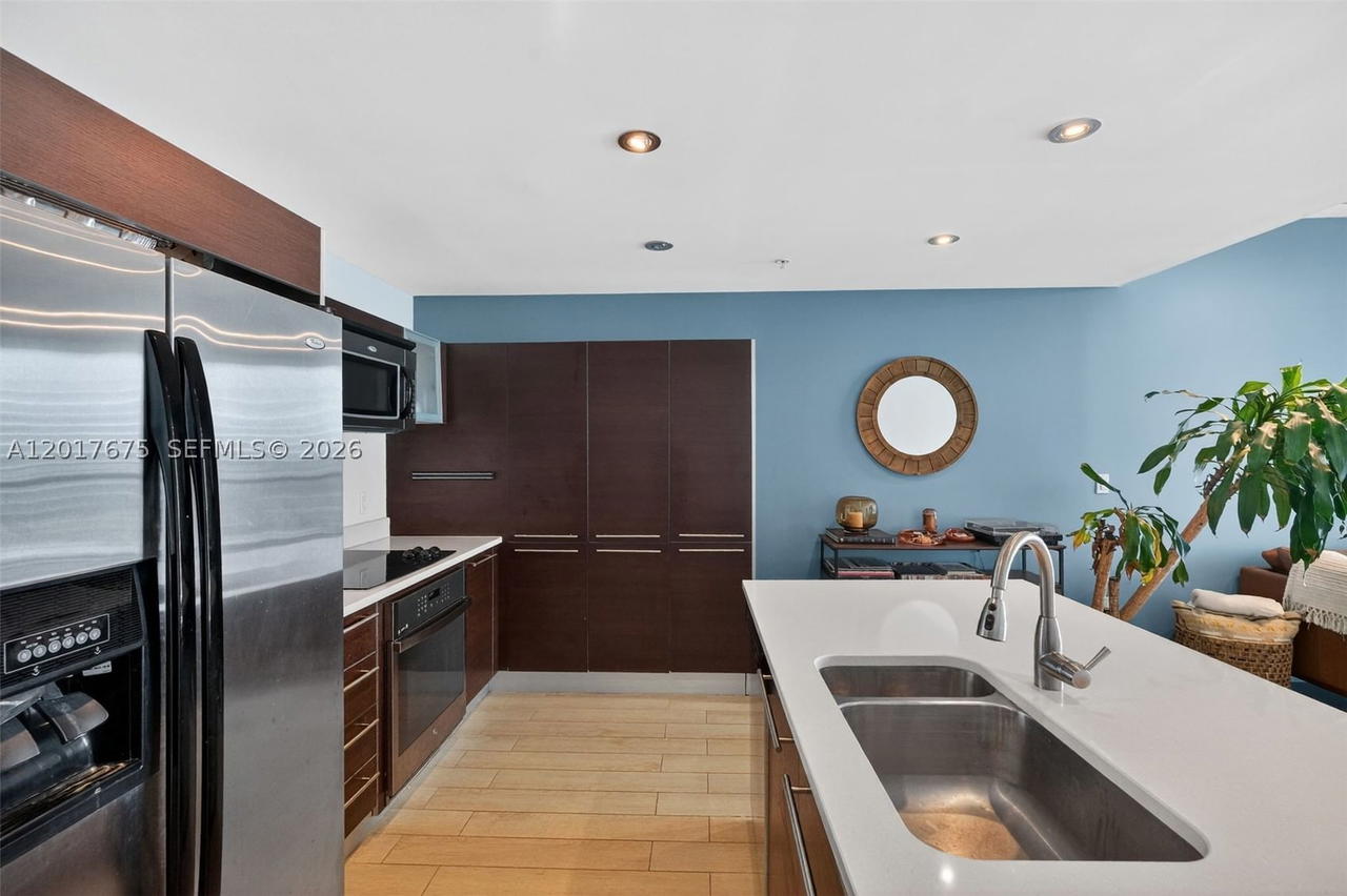 Real estate property located at 1900 Bayshore Dr #4606, Miami-dade, Quantum On The Bay Condo, Miami, FL