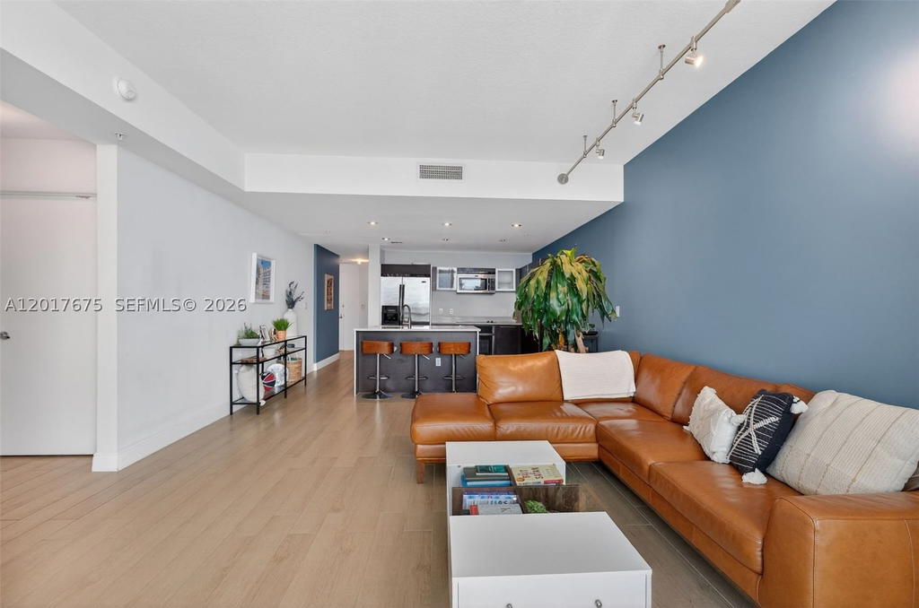 Real estate property located at 1900 Bayshore Dr #4606, Miami-dade, Quantum On The Bay Condo, Miami, FL
