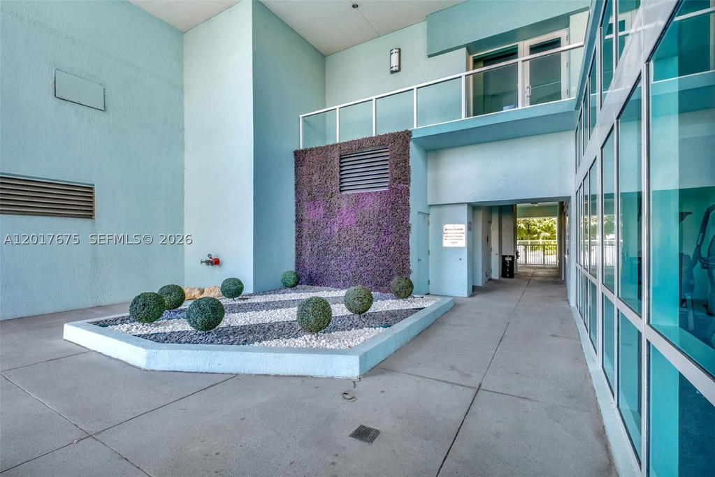 Real estate property located at 1900 Bayshore Dr #4606, Miami-dade, Quantum On The Bay Condo, Miami, FL