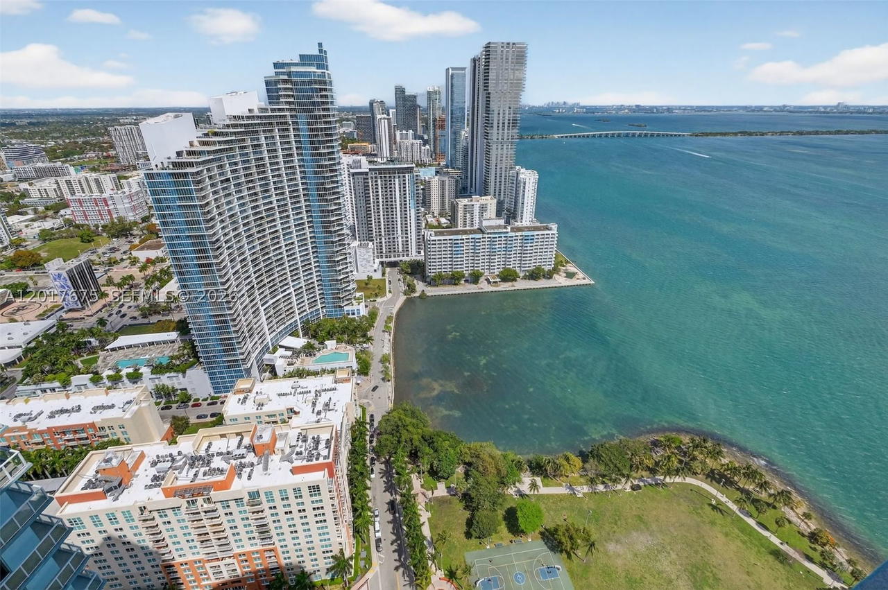 Real estate property located at 1900 Bayshore Dr #4606, Miami-dade, Quantum On The Bay Condo, Miami, FL